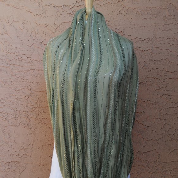 Ana & Ava Infinity Scarf - Picture 3 of 5